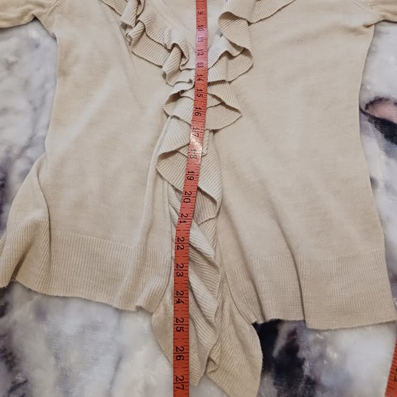 New York & Company Ruffle Front Cardigan Beige M EUC - Picture 8 of 13